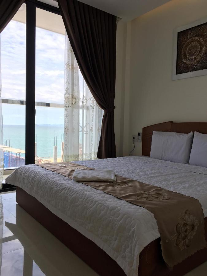Au Lac Hotel Куинён Экстерьер фото